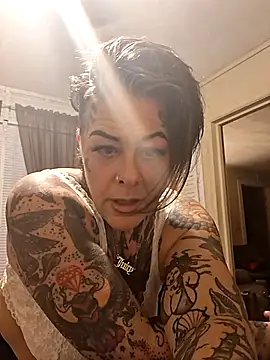 Kitty bang online show from 15, 4, 2026