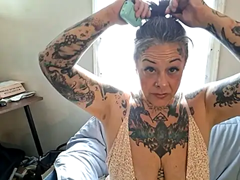 Kitty bang online show from 13, 7, 2026