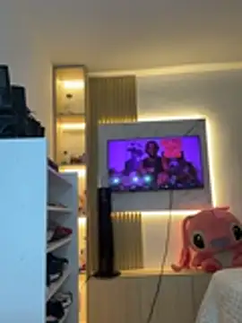 Snapshot of Rolyloren1 chatting on 3, 6, 2026 Rolyloren1 online show from 3, 6, 2026
