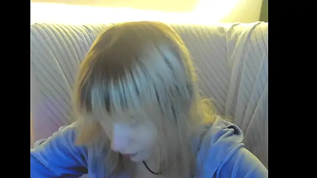 MiaKimiko online show from 3, 6, 2026