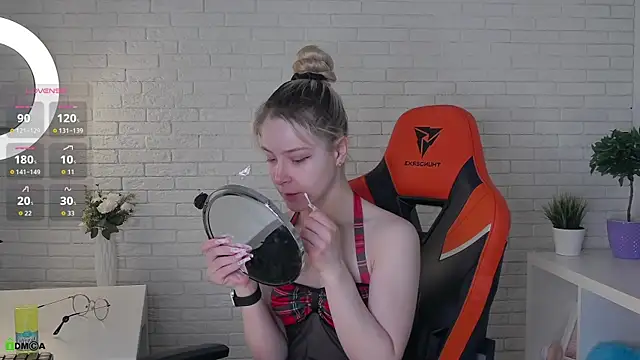 Snapshot of AmmyShaw chatting on 4, 4, 2026 AmmyShaw online show from 4, 4, 2026