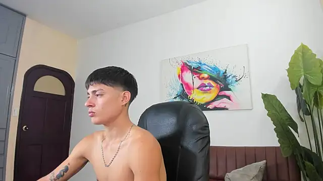 Thebestboyhot online show from 7, 6, 2026