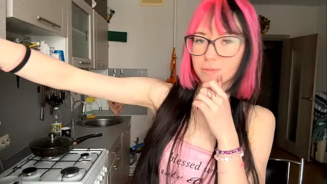 WifeAileen online show from 9, 4, 2026