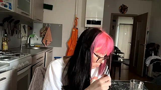 WifeAileen online show from 31, 5, 2026