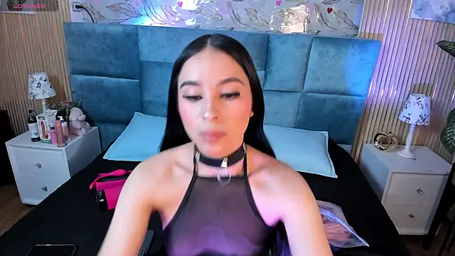 Delphine doll online show from 19, 7, 2026