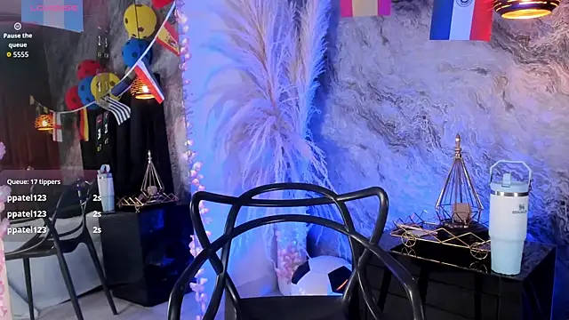 Kendall Rous  online show from 14, 7, 2026