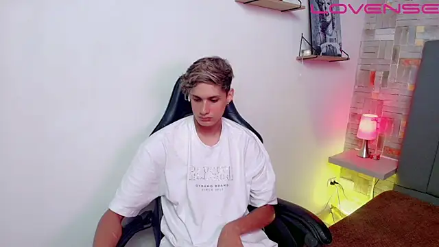 flaquito    online show from 4, 4, 2026