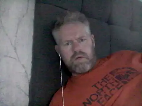 Snapshot of 81jonnyx chatting on 2, 4, 2026 81jonnyx online show from 2, 4, 2026