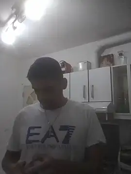 armanidj7 online show from 8, 4, 2026