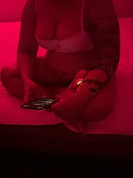 VoyeurismCouple online show from 17, 4, 2026