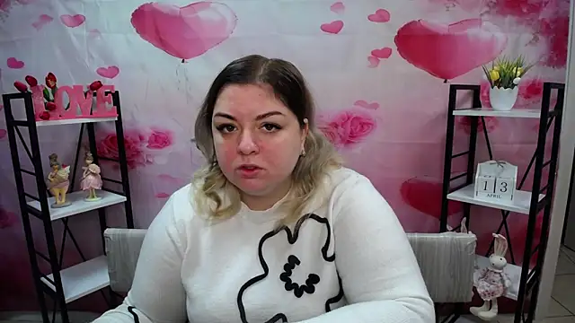 Snapshot of AdelinaMaster chatting on 13, 4, 2026 AdelinaMaster online show from 13, 4, 2026