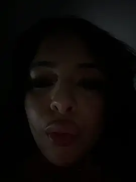 MiaKittyx0 online show from 25, 5, 2026