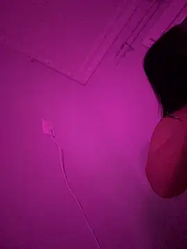 MiaKittyx0 online show from 4, 6, 2026