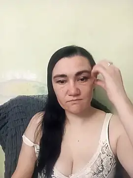 AlissaSecret online show from 6, 4, 2026
