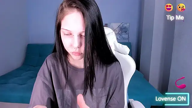 SugarBunny18 online show from 2, 6, 2026