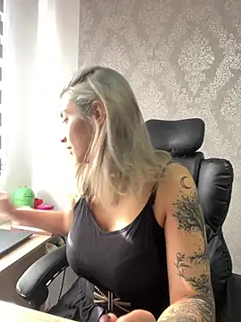 Isabella varella- online show from 15, 7, 2026