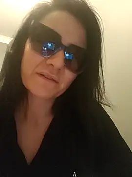 sara 41 online show from 6, 4, 2026