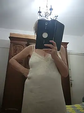 MatureElegantWidow online show from 25, 6, 2026
