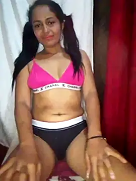 Lia Phone  online show from 23, 6, 2026