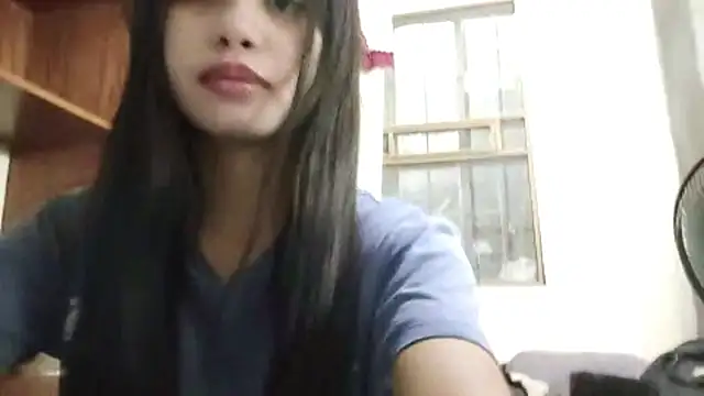 Snapshot of BethelScholnick chatting on 13, 5, 2026 BethelScholnick online show from 13, 5, 2026