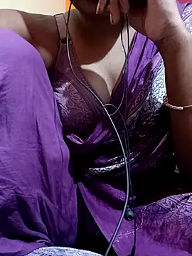 Hot-Kareena online show from 9, 4, 2026