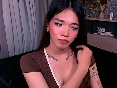 Akari hunt online show from 28, 5, 2026