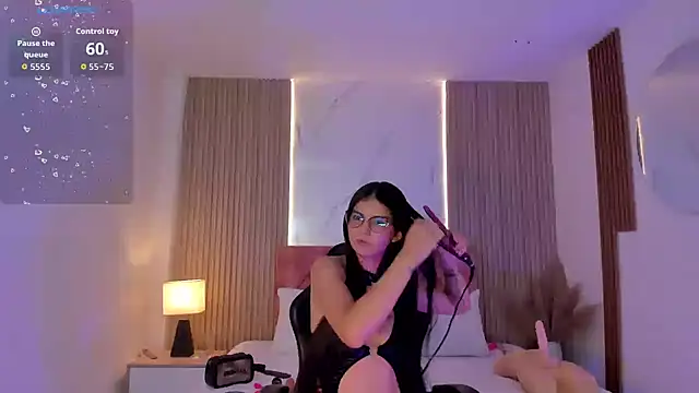 Snapshot of clairemillerx chatting on 6, 6, 2026 clairemillerx online show from 6, 6, 2026