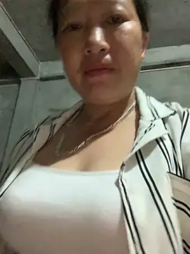 Snapshot of candy-beo chatting on 23, 5, 2026 candy-beo online show from 23, 5, 2026
