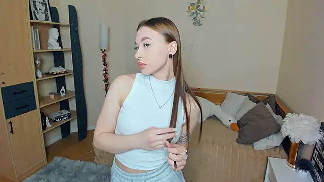 SangVivolo online show from 10, 4, 2026