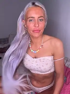 Snapshot of Calypso_222 chatting on 26, 4, 2026 Calypso 222 online show from 26, 4, 2026