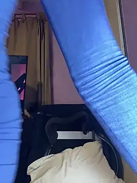 Snapshot of Juliett06 chatting on 13, 4, 2026 Juliett06 online show from 13, 4, 2026