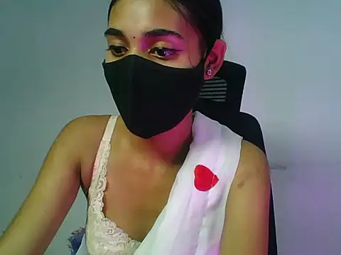 Snapshot of Shanaya_xo chatting on 17, 7, 2026 Shanaya xo online show from 17, 7, 2026