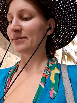 Snapshot of Julialexxxx chatting on 17, 7, 2026 Julialexxxx online show from 17, 7, 2026