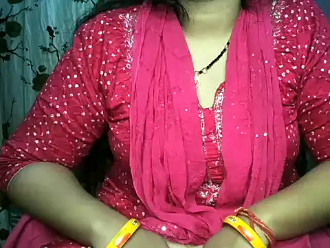 cute sezal online show from 6, 4, 2026