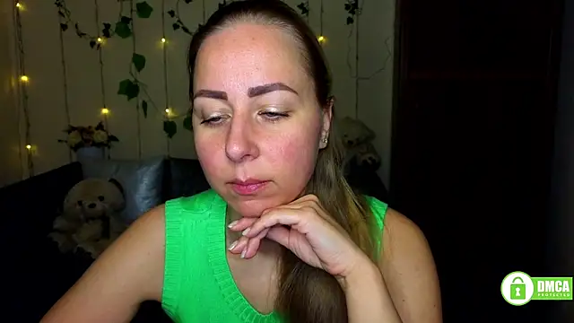 Snapshot of Alicewonderrmiss chatting on 8, 4, 2026 Alicewonderrmiss online show from 8, 4, 2026