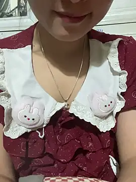   Mochi squirt   online show from 8, 4, 2026