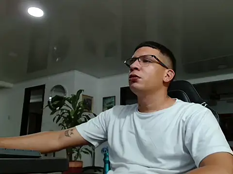 Angelito fiery online show from 7, 4, 2026