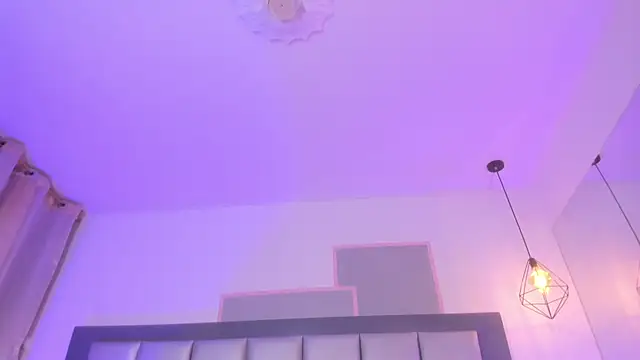 Maddie Ray online show from 14, 7, 2026