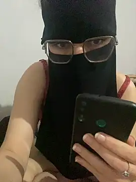 Riham ri online show from 10, 4, 2026