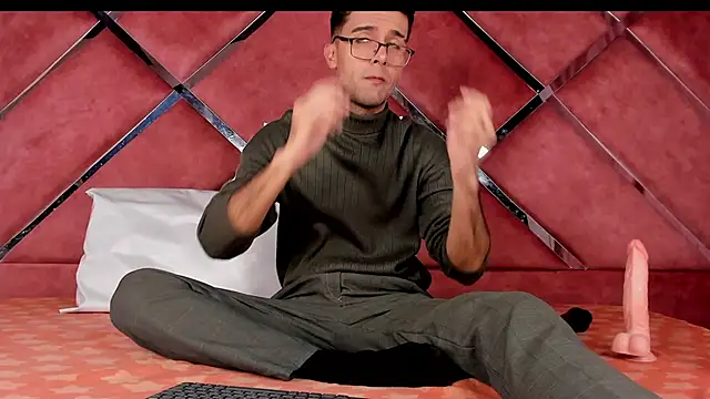 RodrigoColby2 online show from 3, 6, 2026