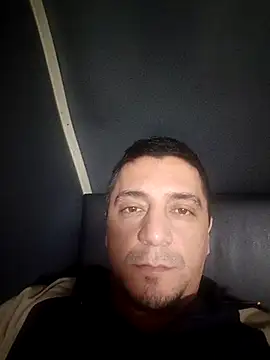 Snapshot of LEFTER26 chatting on 6, 4, 2026 LEFTER26 online show from 6, 4, 2026