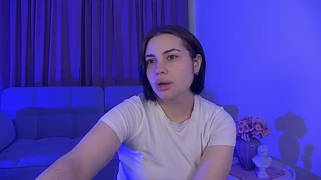 AdrianaToress online show from 8, 5, 2026