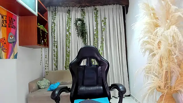 AngelDrake  online show from 10, 4, 2026