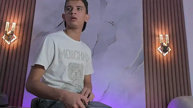 Ethanhot os online show from 9, 4, 2026