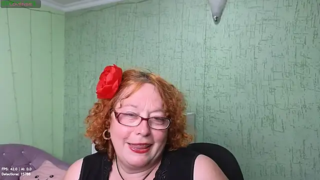 Snapshot of Fara_Flutte chatting on 6, 7, 2026 Fara Flutte online show from 6, 7, 2026
