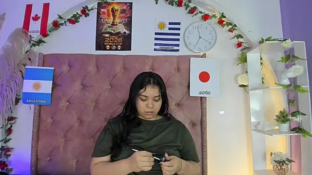Snapshot of ROSELEI_ chatting on 15, 7, 2026 ROSELEI online show from 15, 7, 2026