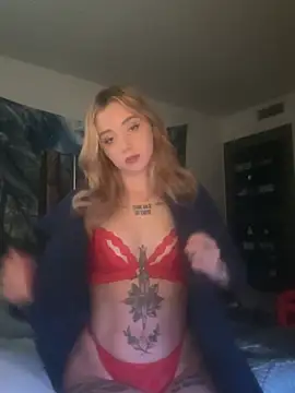 hunnygurl97 online show from 7, 4, 2026