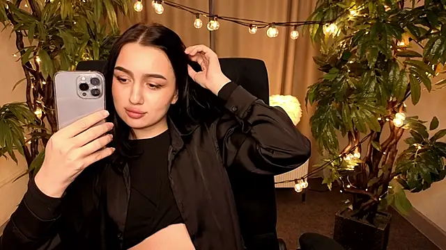 Snapshot of MargaretParker chatting on 10, 4, 2026 MargaretParker online show from 10, 4, 2026