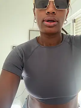 browniee777 online show from 17, 4, 2026