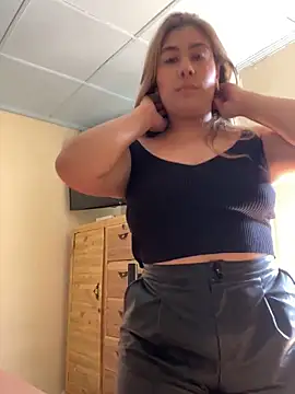  BellaSmith  online show from 21, 6, 2026